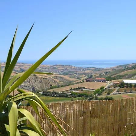 Bed & Breakfast & Novantadieci Club (adults Only)