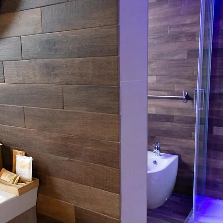 Frühstückspension & Novantadieci Club (adults Only) Atri