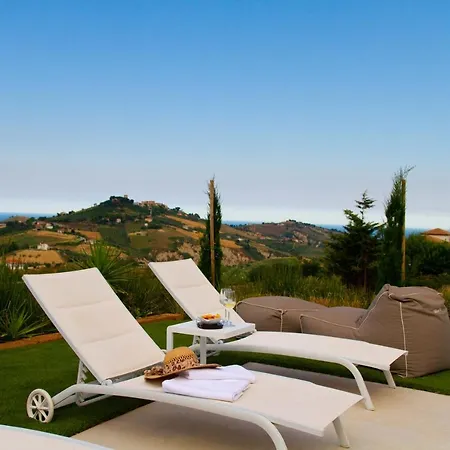 & Novantadieci Club (adults Only) 4* Atri