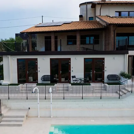 & Novantadieci Club (adults Only) 4* Atri