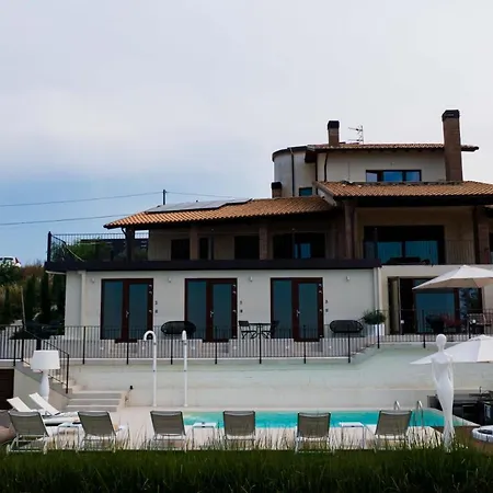 Frühstückspension & Novantadieci Club (adults Only) Atri