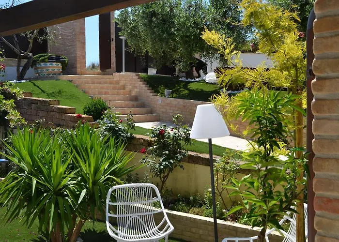 Bed and breakfast & Novantadieci Club (adults Only) Atri