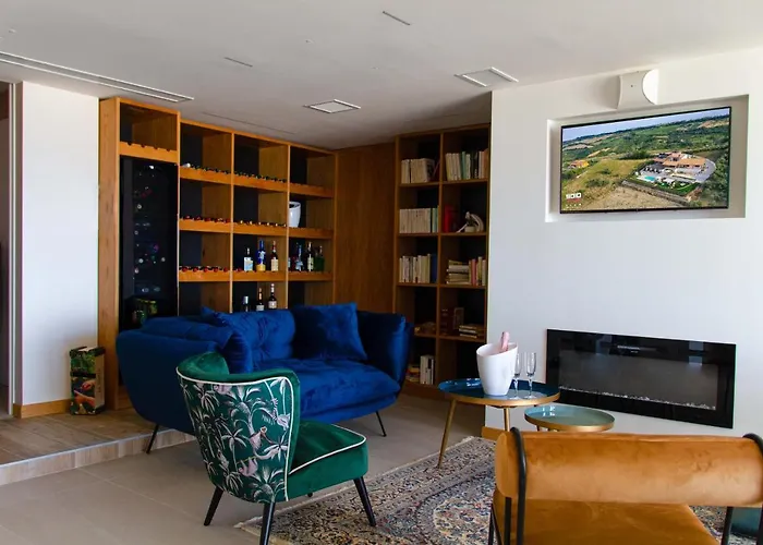 & Novantadieci Club (adults Only) 4* Atri