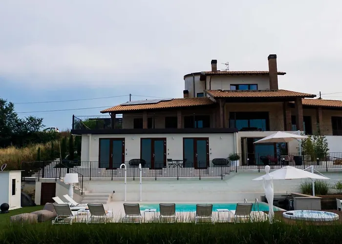 Bed and breakfast & Novantadieci Club (adults Only) Atri